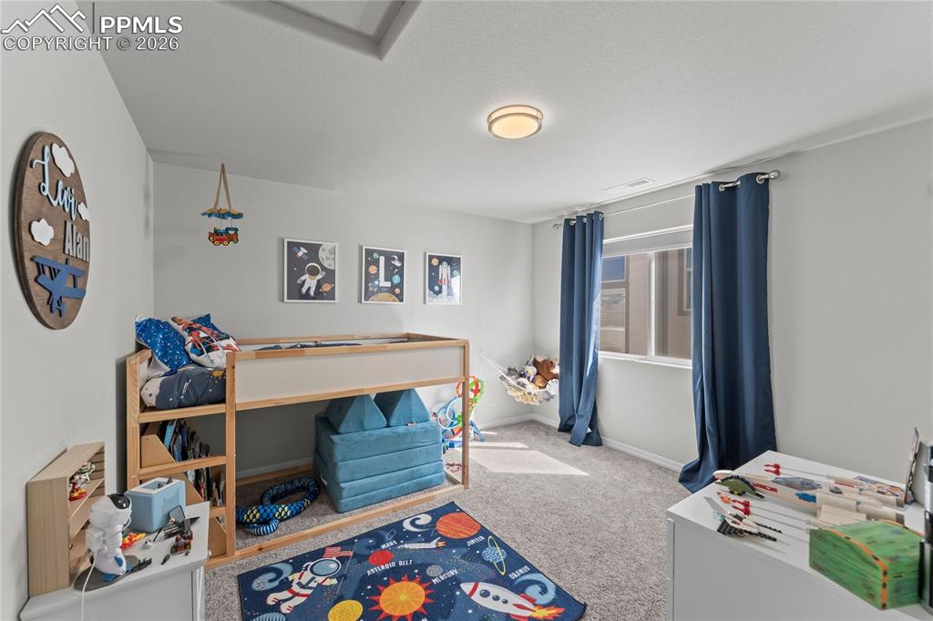 Image 29 of 43: Bedroom