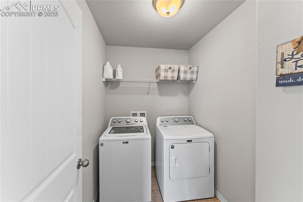 Image 31 of 43: Laundry