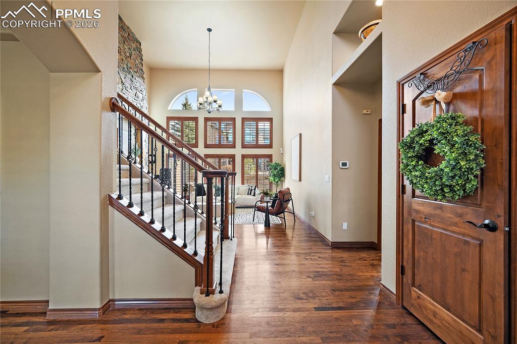 Image 11 of 29: Entry