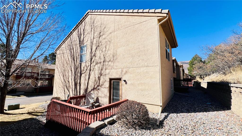 Image 24 of 31: Side of Structure