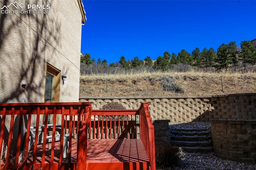 Image 25 of 31: Deck