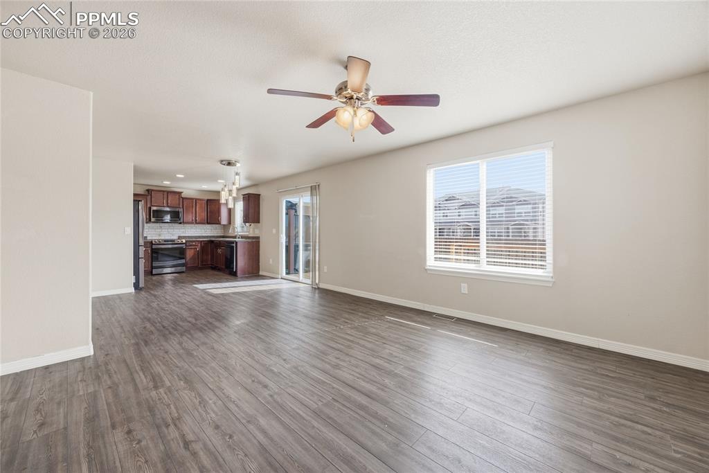 Image 10 of 33: Living Room