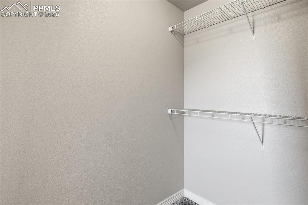 Image 24 of 33: Closet