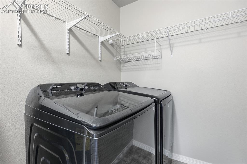 Image 29 of 33: Bathroom