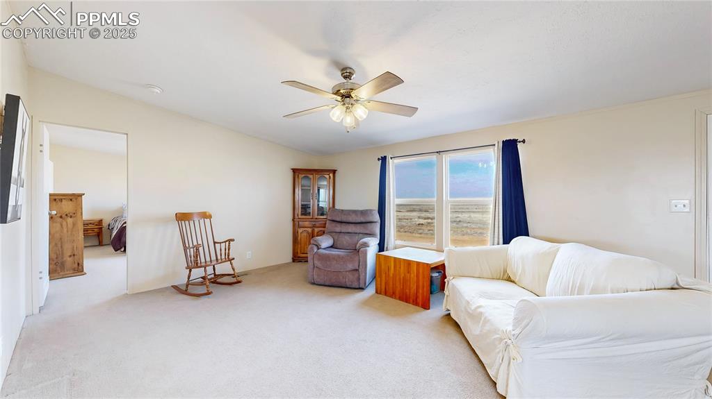 Image 15 of 40: Living Room