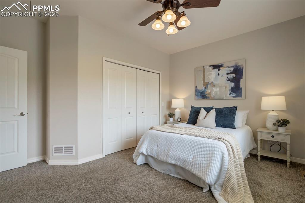 Image 11 of 43: Main level spacious bedroom