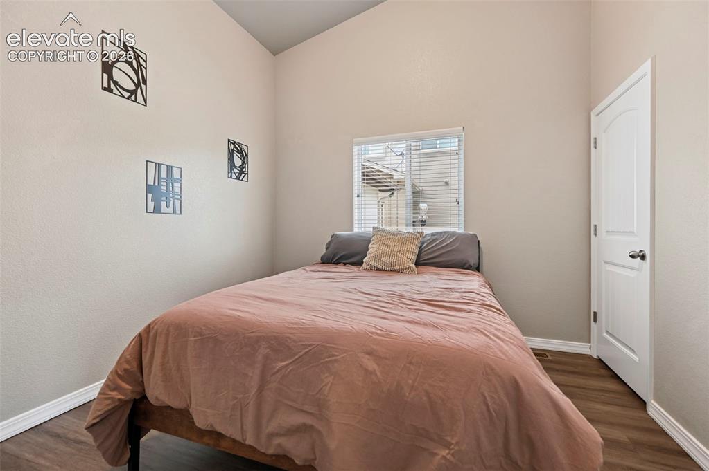 Image 17 of 39: Bedroom