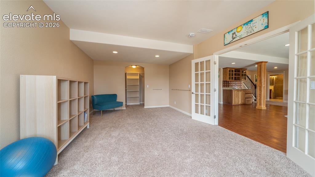 Image 28 of 42: Spacious room, so many options!