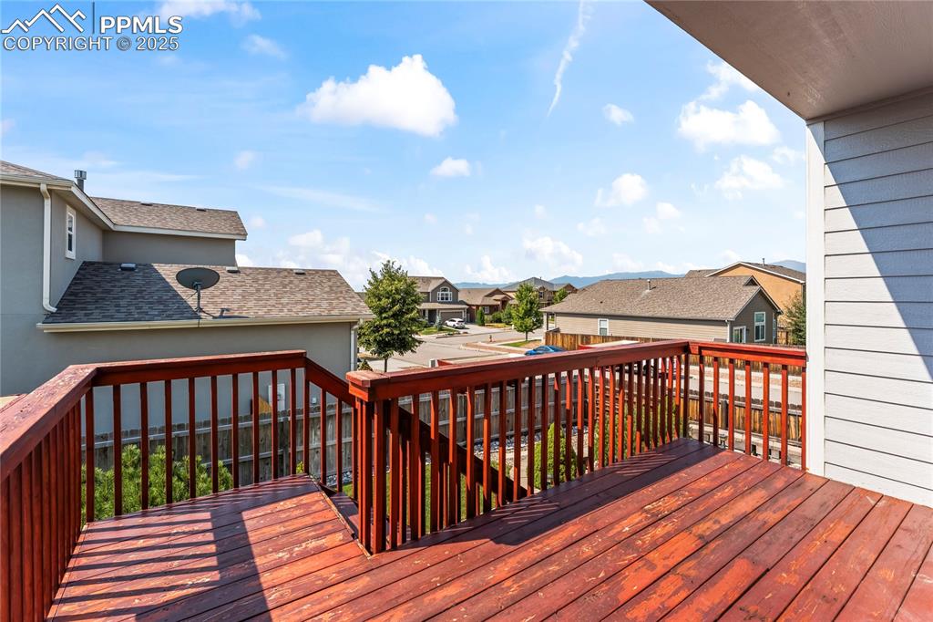 Image 40 of 46: Deck