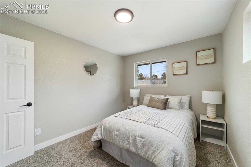 Image 20 of 45: Bedroom