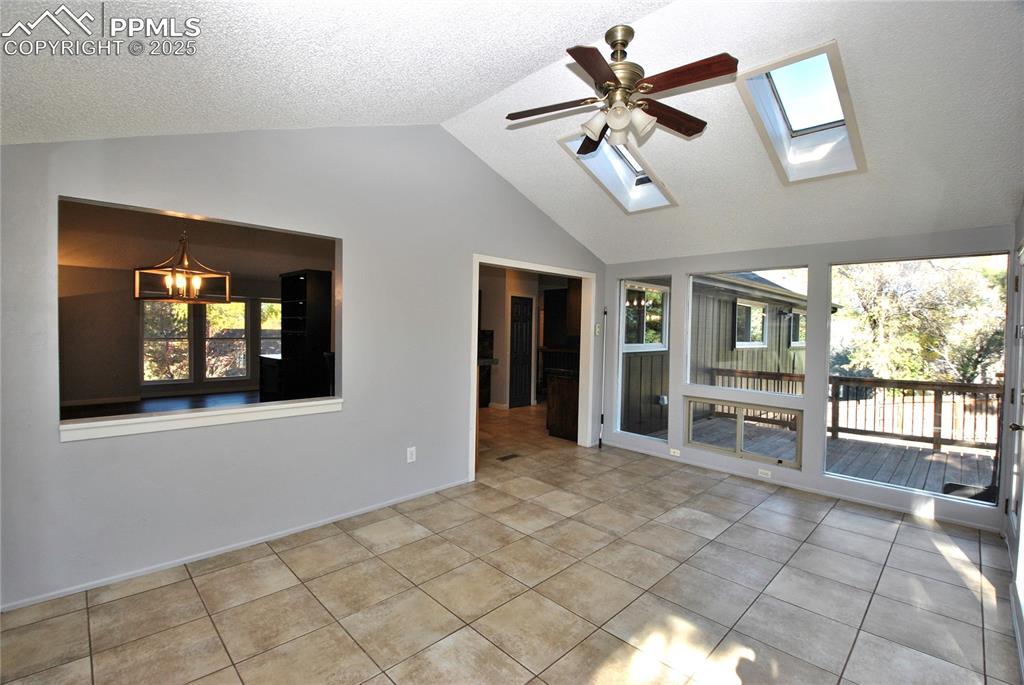 Image 14 of 40: Sun Room