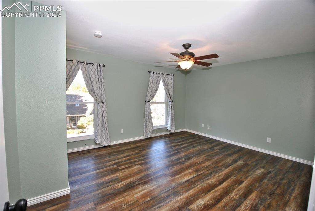 Image 15 of 40: Master Bedroom