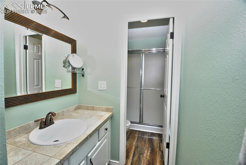 Image 17 of 40: Master Bathroom