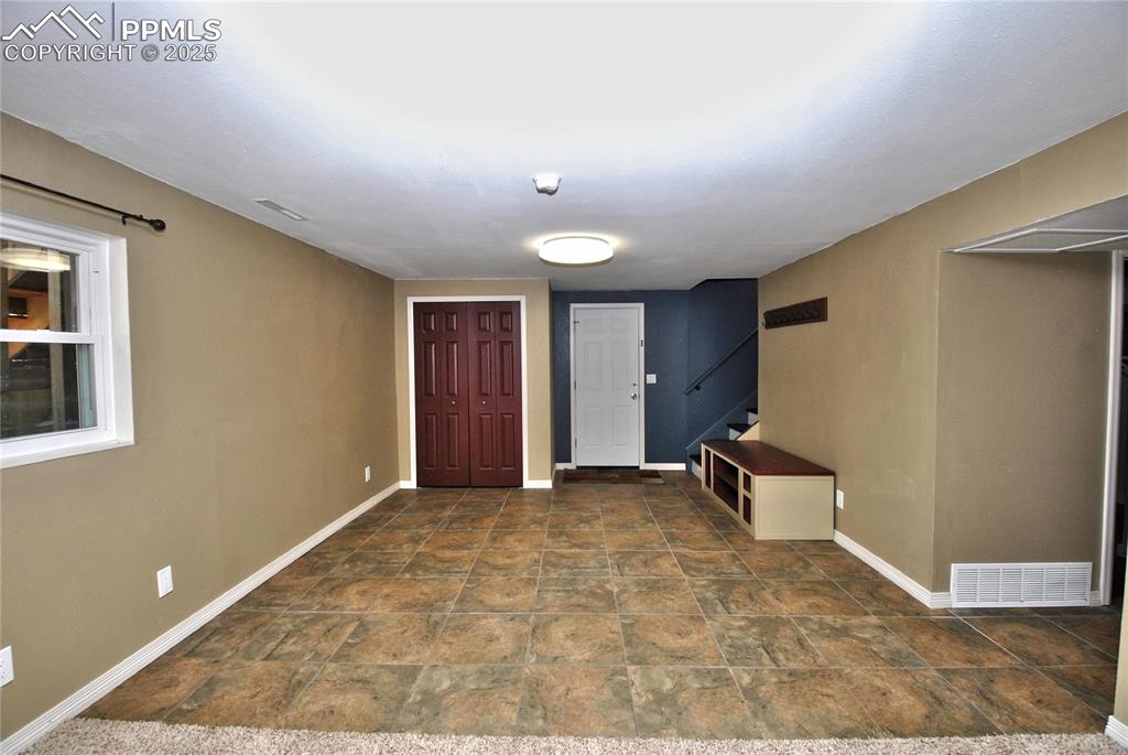 Image 25 of 40: Family Room