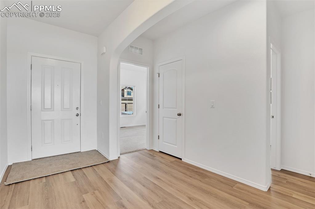 Image 4 of 40: Entry