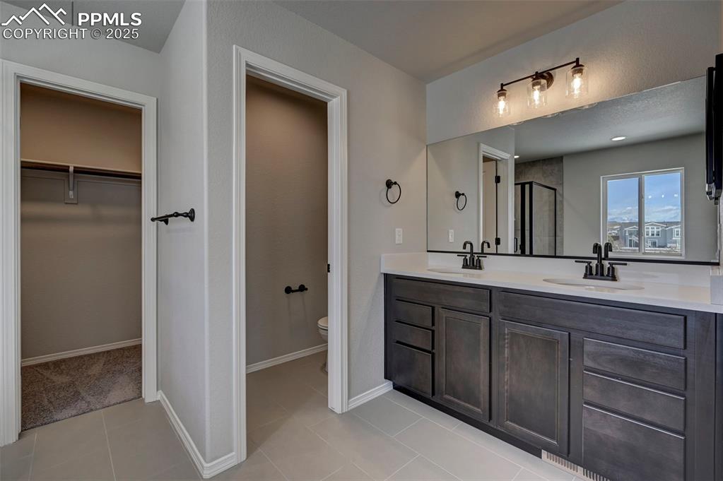 Image 19 of 26: Master Bathroom