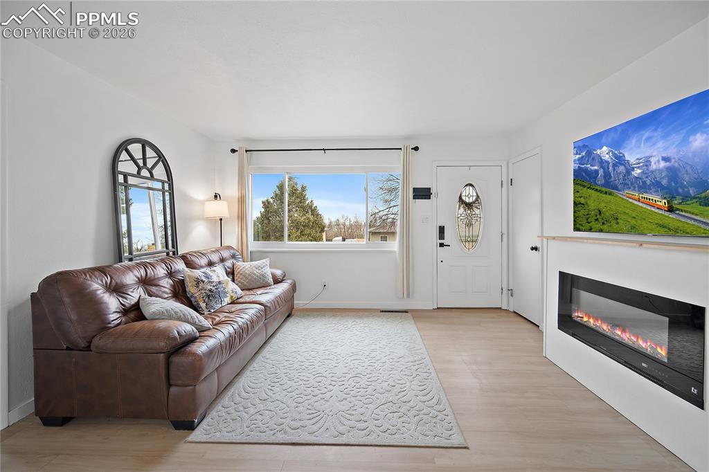 Image 6 of 44: No Description Available