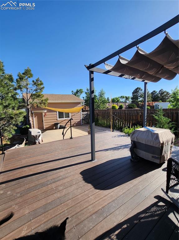 Image 34 of 50: with summer shade 