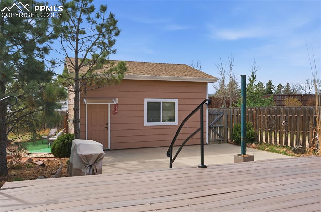 Image 36 of 50: 2 car detached garage/workshop/hobby shop