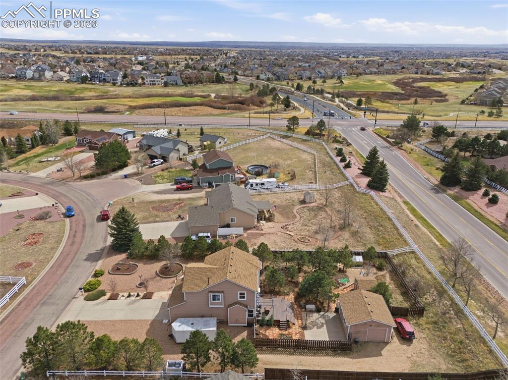 Image 48 of 50: Private oasis