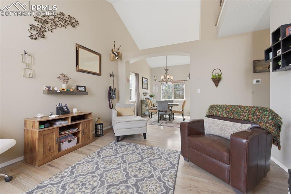 Image 6 of 50: Living room to dinning room