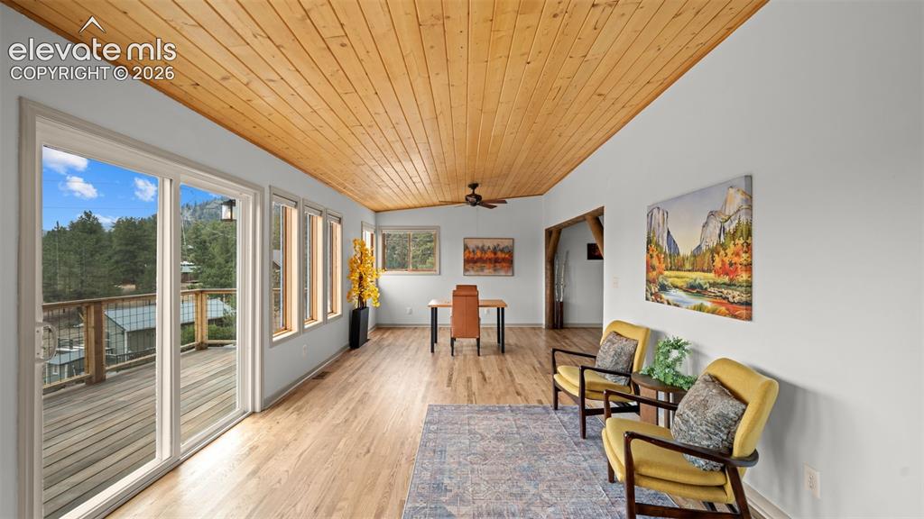 Image 13 of 45: Family Room