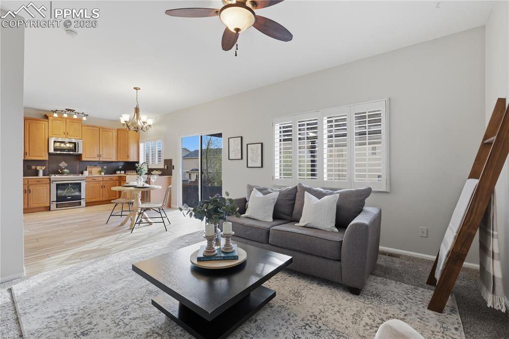 Image 4 of 24: Office