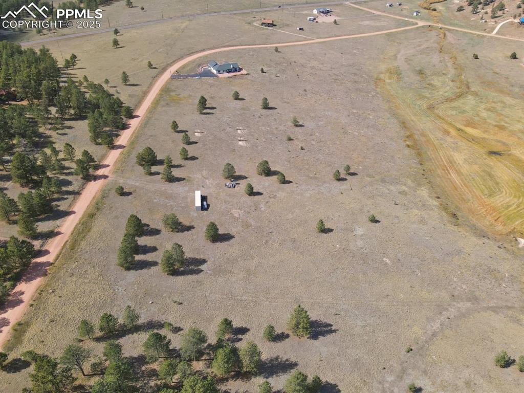 Image 4 of 16: Spacious lot ready to customize