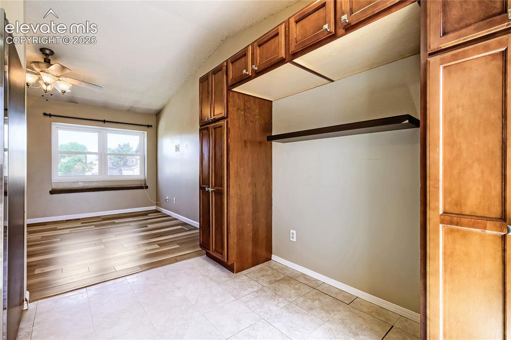 Image 10 of 26: Dining Area