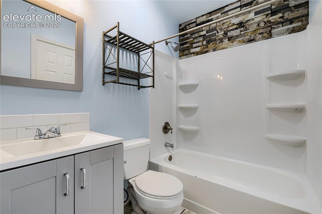 Image 18 of 26: Upper Level Bathroom attached to primary bedroom