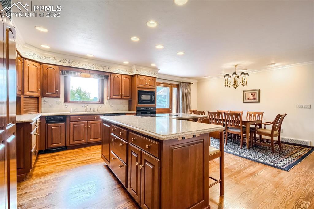 Listing 6768783, Image 8 of 39
