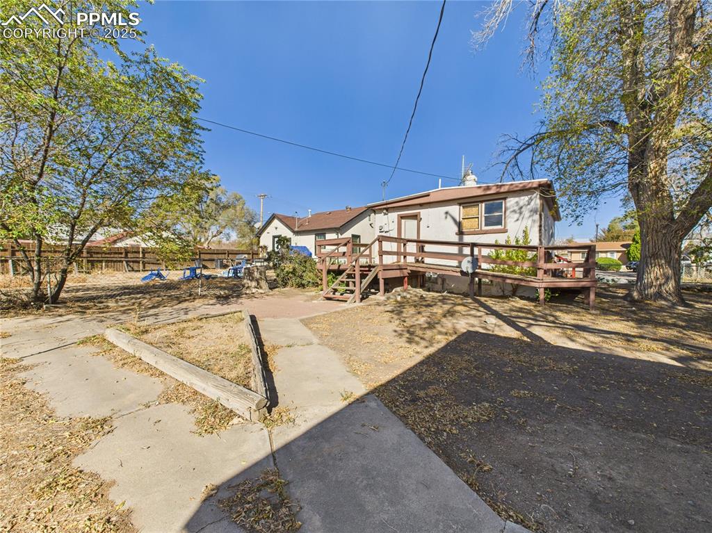 Image 28 of 29: Back of Structure