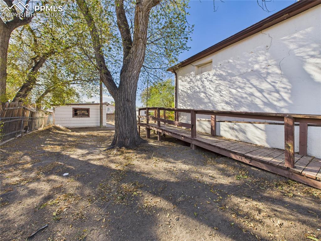 Image 29 of 29: Yard