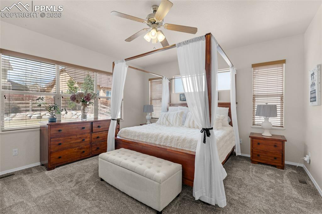 Image 14 of 48: Kitchen