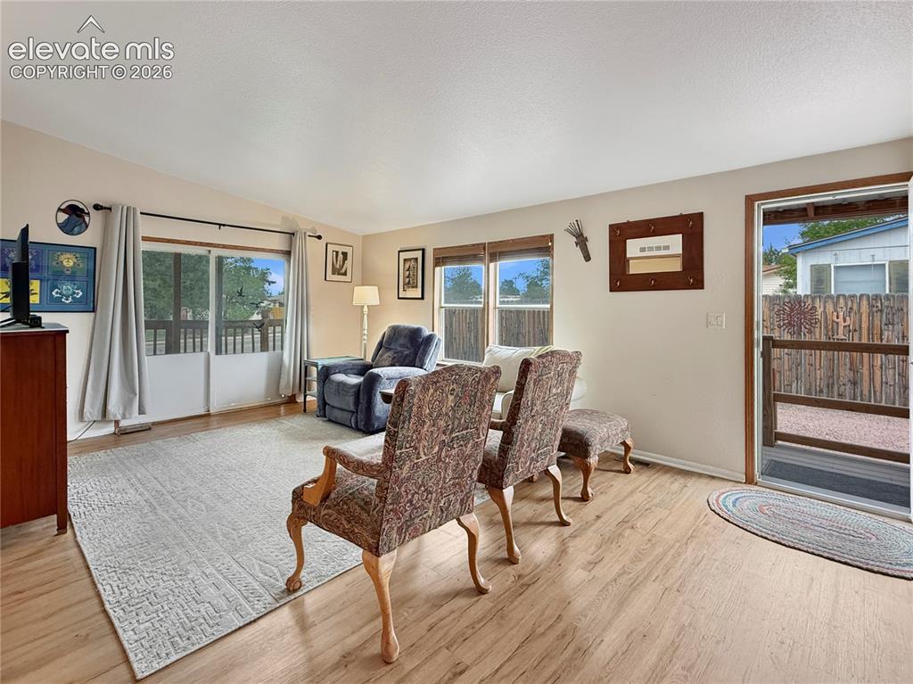 Image 4 of 32: Living Room