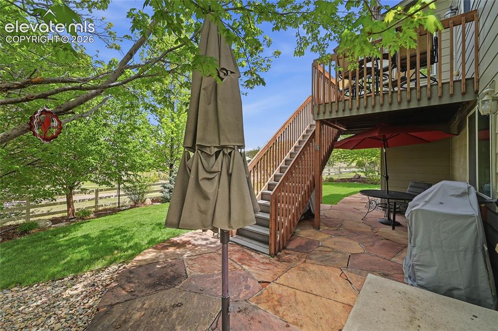 Image 43 of 49: Patio