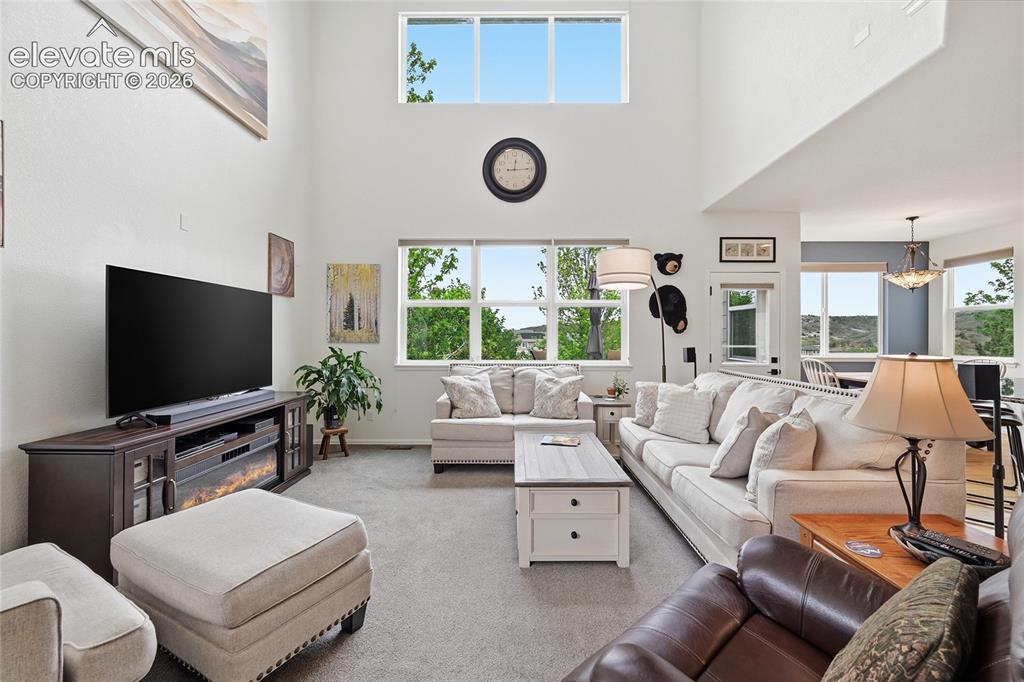 Image 7 of 49: Vaulted Ceilings
