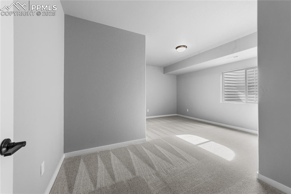 Image 6 of 8: Same Floor Plan Different Home