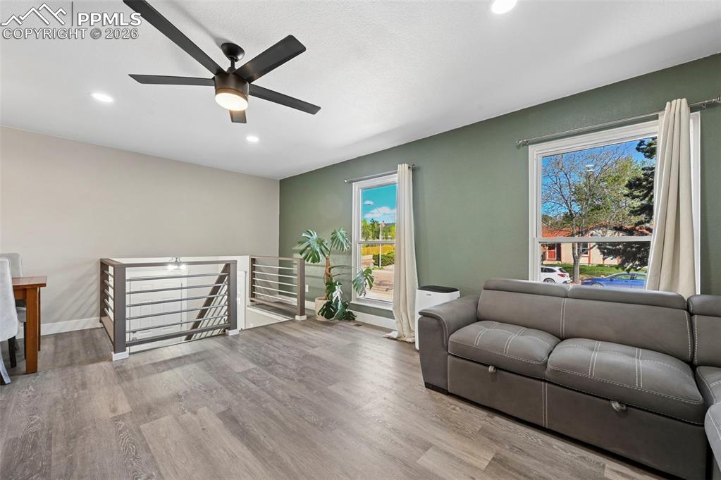 Image 9 of 36: Sitting Room