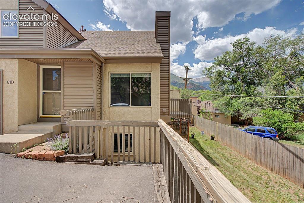Image 3 of 30: Front of Structure