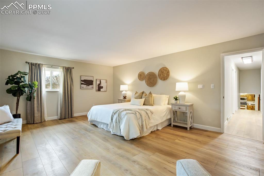 Image 23 of 48: Bedroom