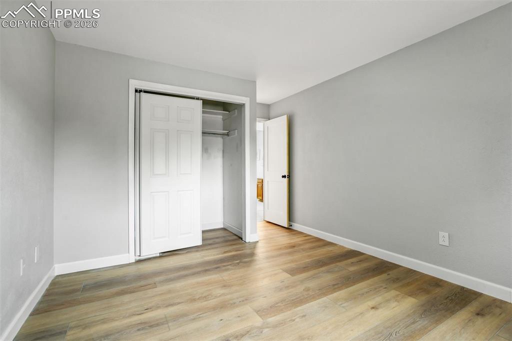 Image 38 of 48: Bedroom