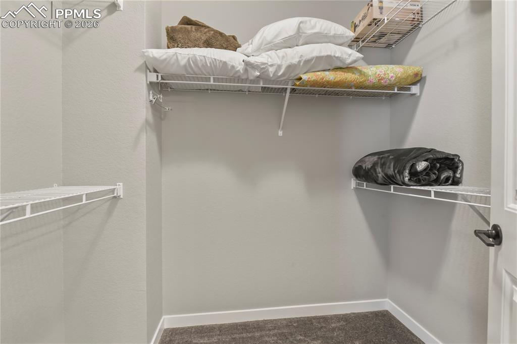 Image 24 of 37: Closet