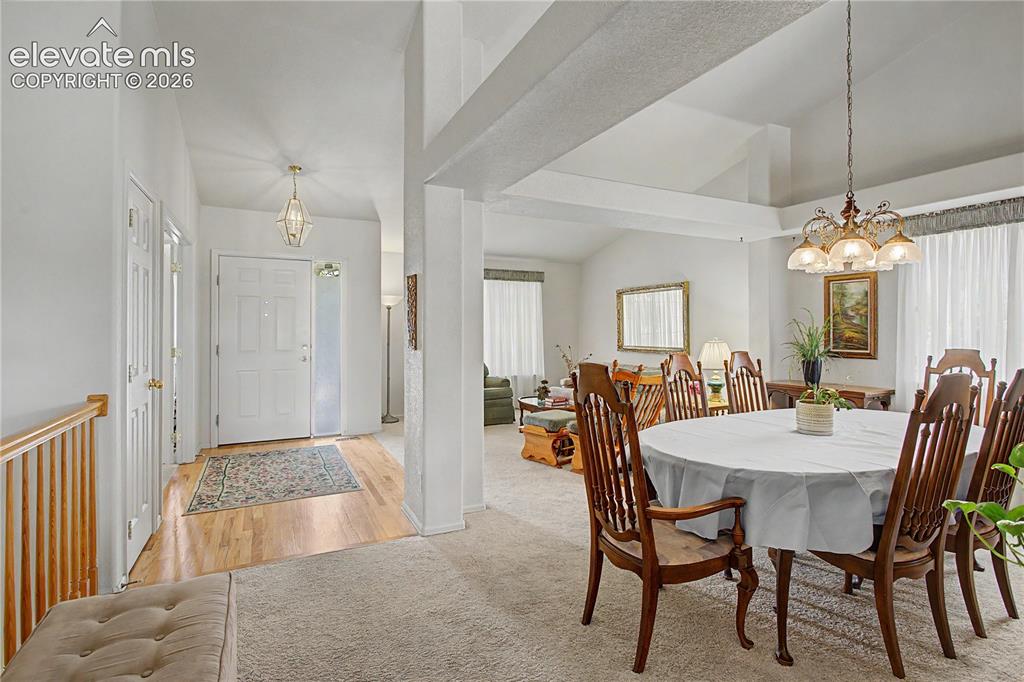 Image 16 of 48: Dining Area