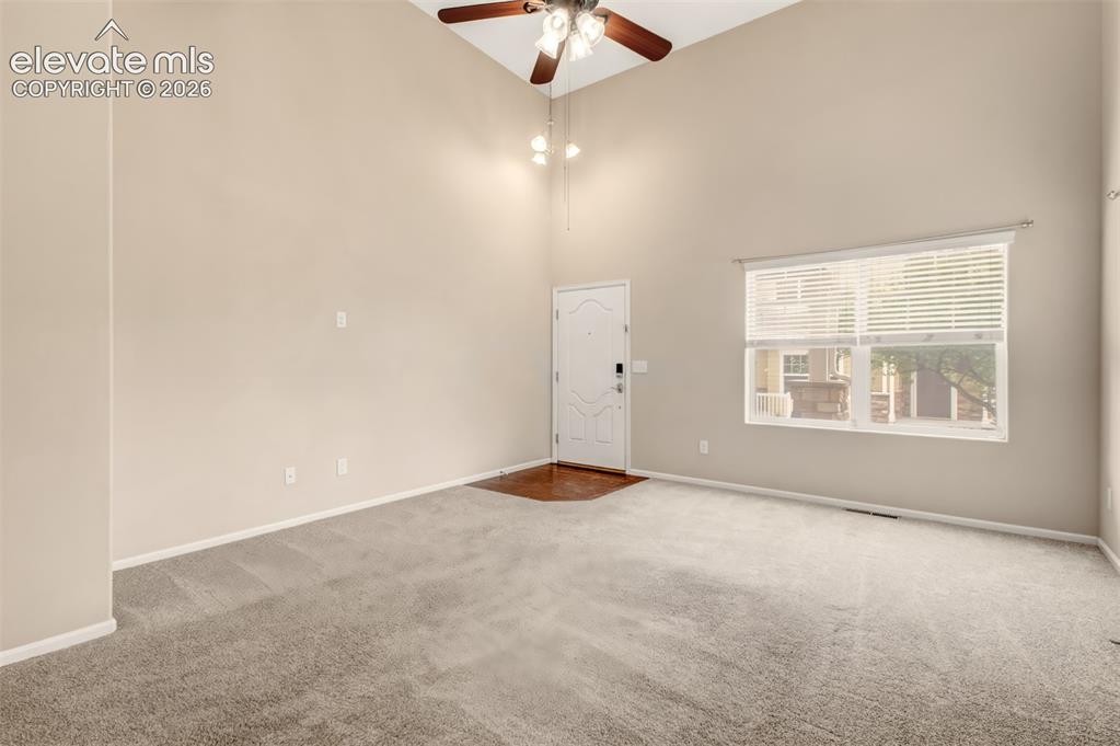 Image 11 of 22: Living Room