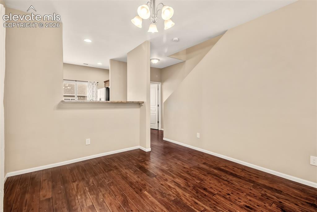 Image 12 of 22: Dining Room