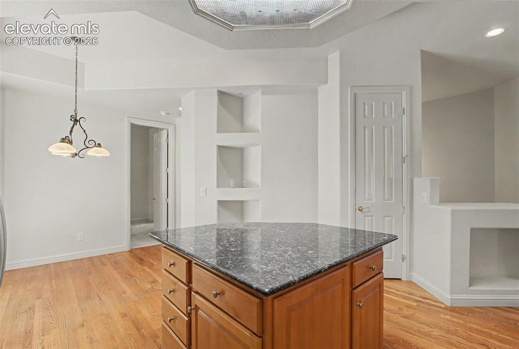 Image 11 of 46: Kitchen