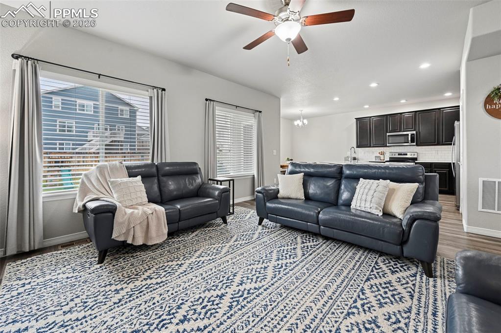 Image 4 of 40: Living Room