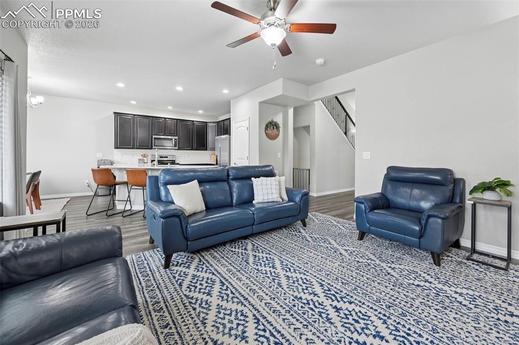 Image 6 of 40: Living Room