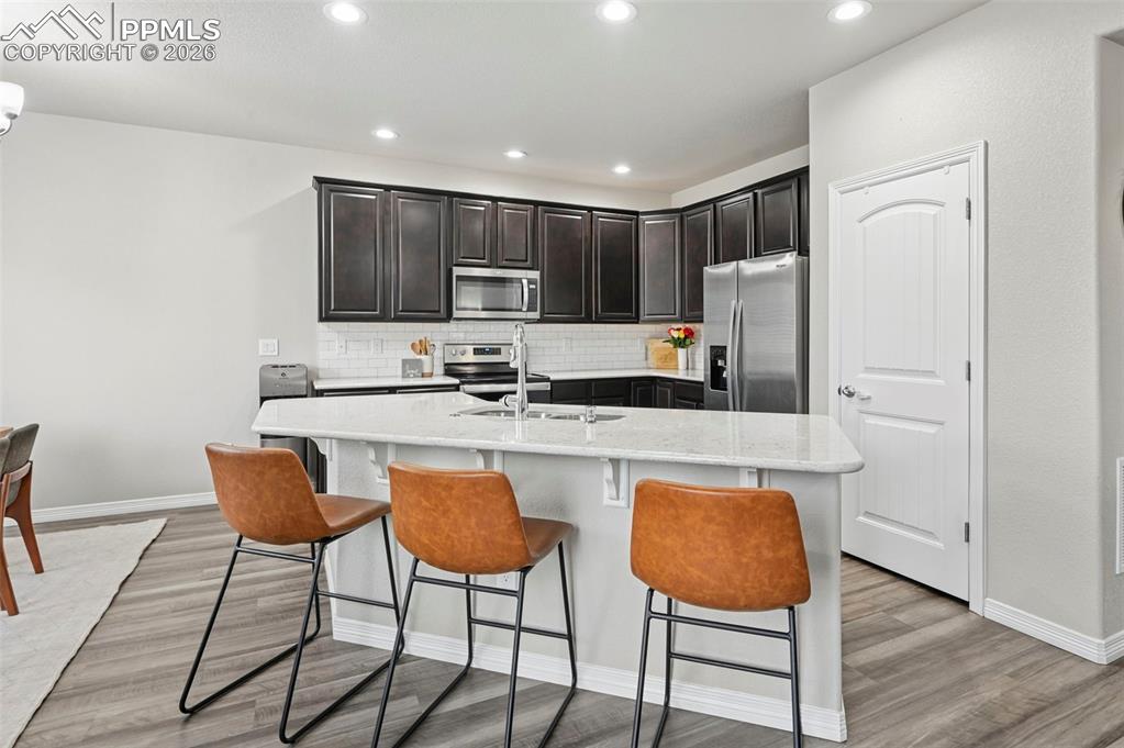 Image 9 of 40: Kitchen